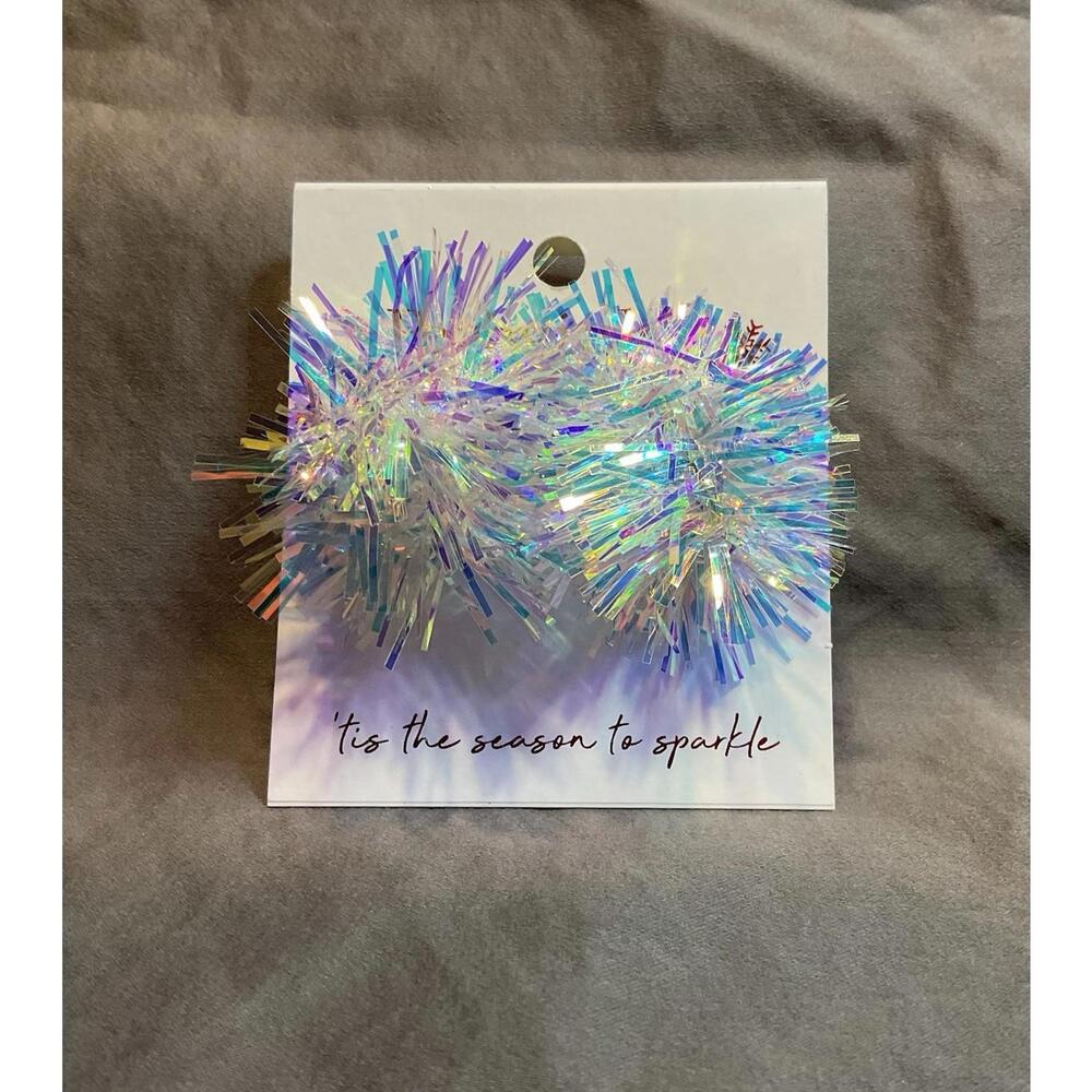 NWT Periwinkle Silvery Tensil Pom Pom Earring #1445